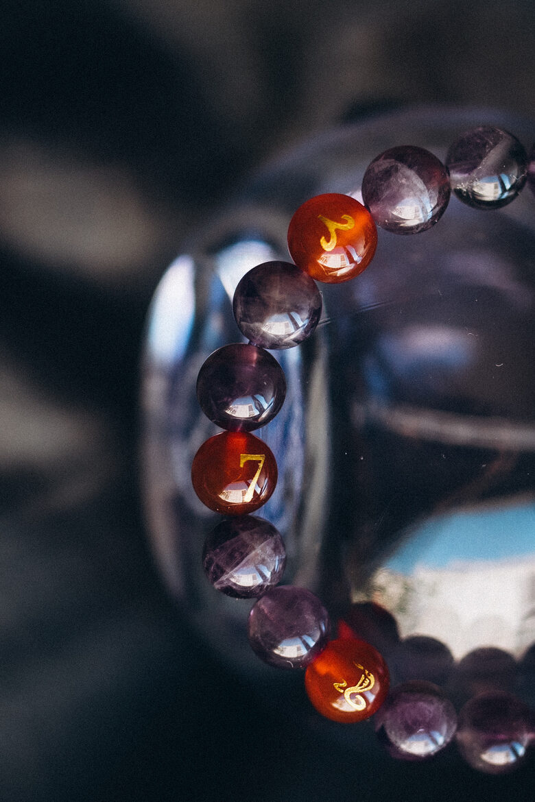 3 astro zīmju aproce ar ametistu