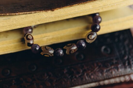 Tibetas dzi pērļu aproce (ametists)